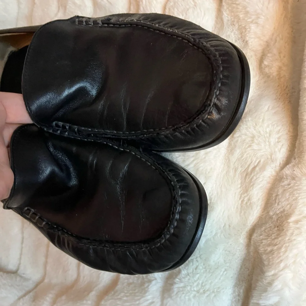 Johnston & Murphy Sheepskin Mens 10.5M Classic Simple Loafer Black Slip On NYC